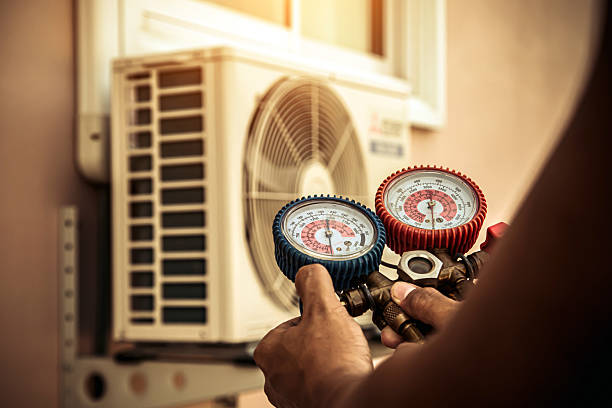 Professional Hvac Installation technician working in Hamlin, TX